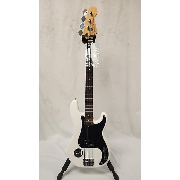 Used Fender Used 2020s Fender Player Precision Bass Arctic White Electric Bass Guitar