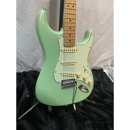 Used Fender Used Fender FENDER Player Stratocaster LIMITED EDITION Surf Pearl Solid Body Electric Guitar