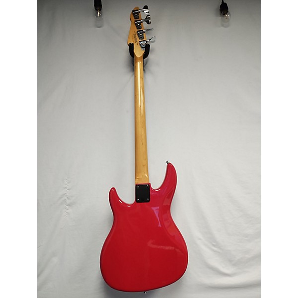 Used Peavey Used 2000s Peavey FURY Candy Apple Red Electric Bass Guitar