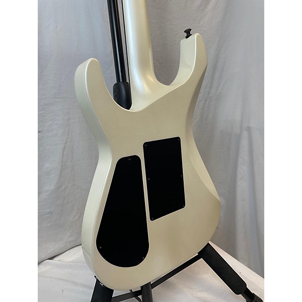 Used Jackson Used Jackson American Series Soloist SL3 Pearl White Solid Body Electric Guitar