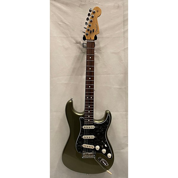 Used Fender Used 2012 Fender American Standard Stratocaster Modified Jade Pearl Metallic Solid Body Electric Guitar