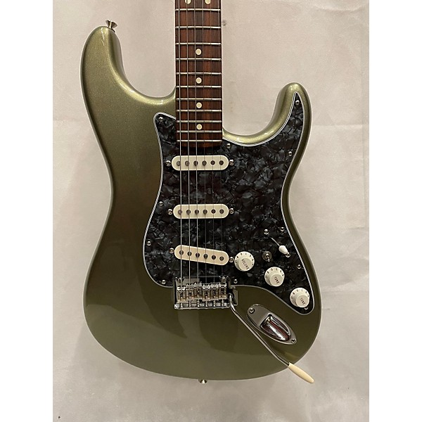 Used Fender Used 2012 Fender American Standard Stratocaster Modified Jade Pearl Metallic Solid Body Electric Guitar