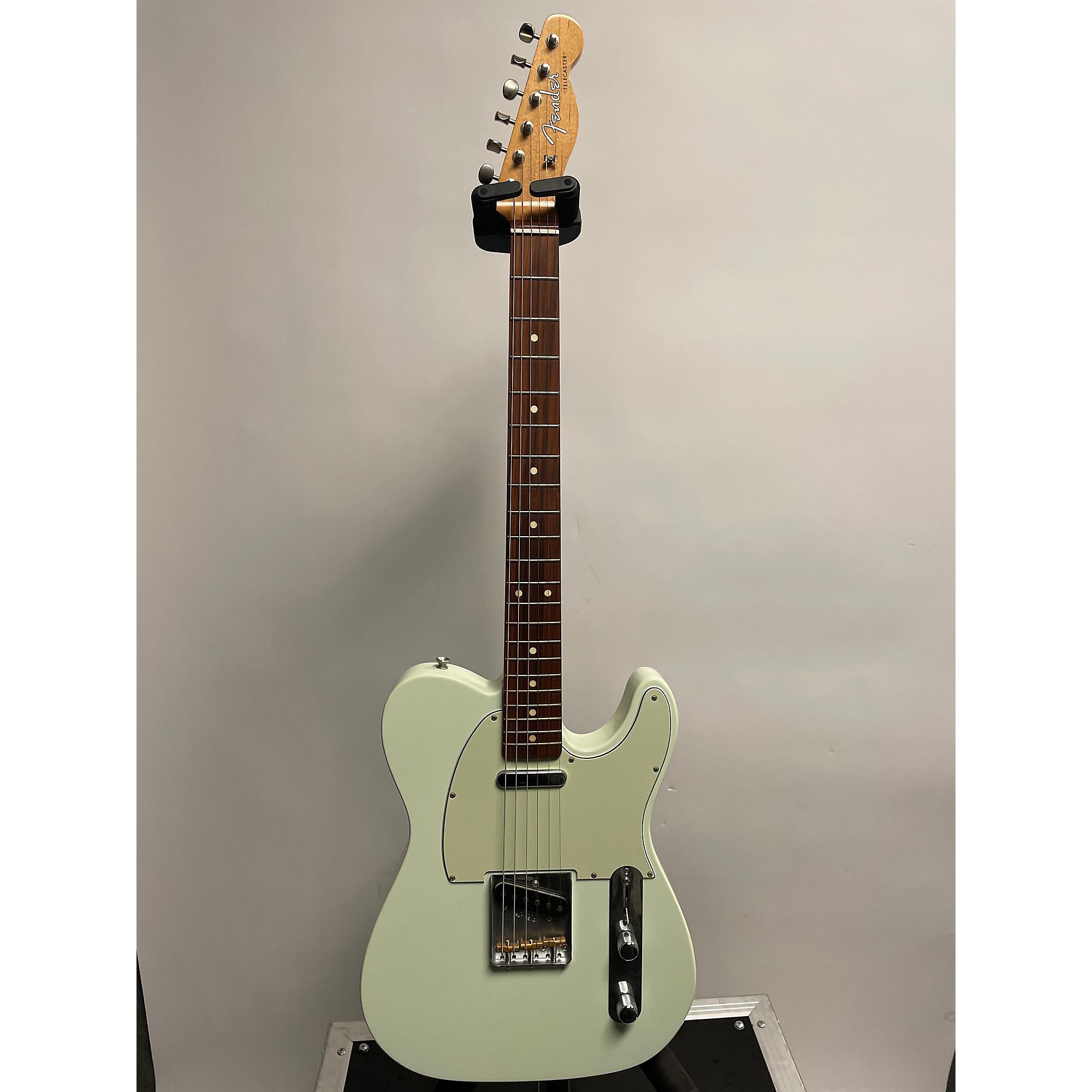 Fender Classic Player Baja Telecaster - Blonde w/ Maple