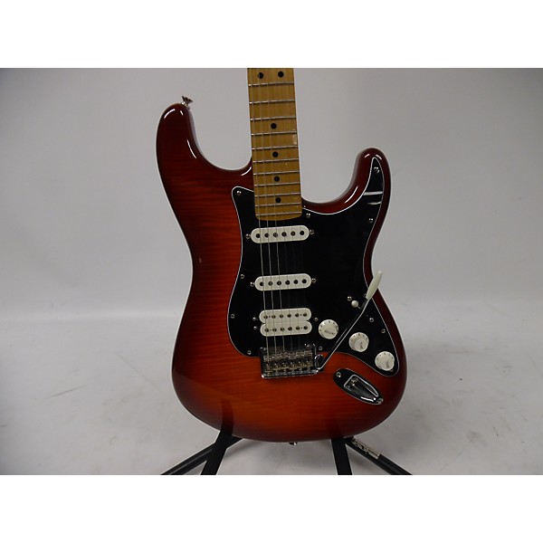 Used Fender Used Fender Player Stratocaster HSS Plus Top Cherry Sunburst Solid Body Electric Guitar