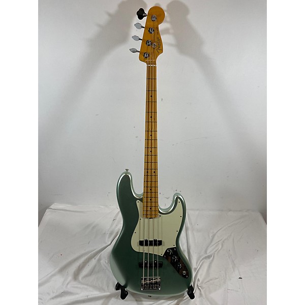 Used Fender Used Fender American Professional II Jazz Bass Metallic Green Electric Bass Guitar