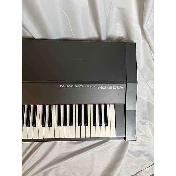 Used Roland RD300S Keyboard Workstation