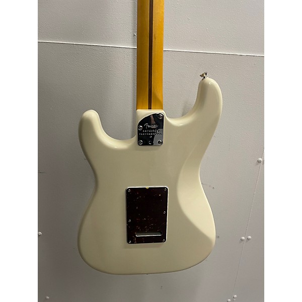 Used Fender Used Fender American Professional II Stratocaster Olympic White Solid Body Electric Guitar