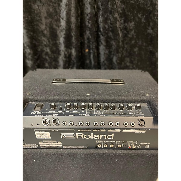 Used Used Roland KC600 200W 1X15 Keyboard Amp