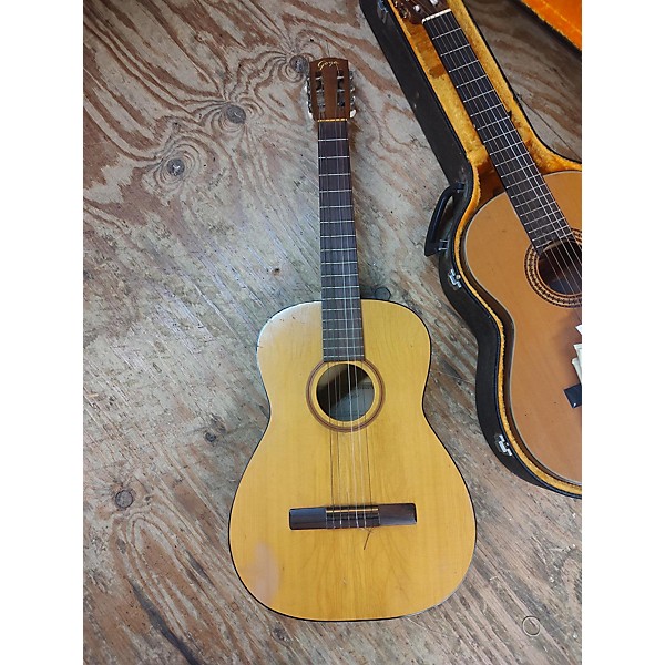 Used Goya G-10 Classical Acoustic Guitar