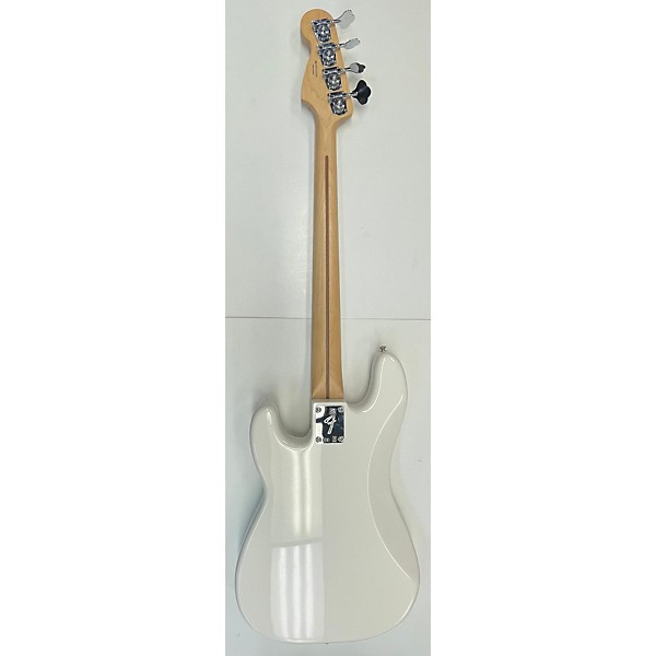 Used Fender Used 2022 Fender Player Precision Bass Olympic White Electric Bass Guitar