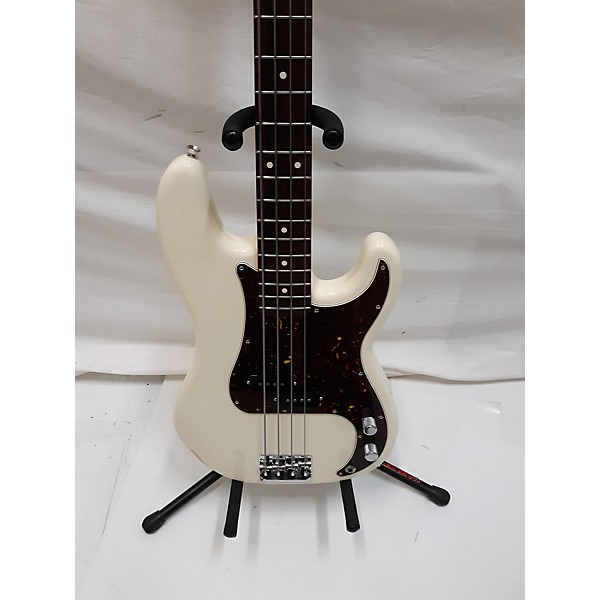 Used Fender Used 2023 Fender American Professional II Precision Bass Olympic White Electric Bass Guitar