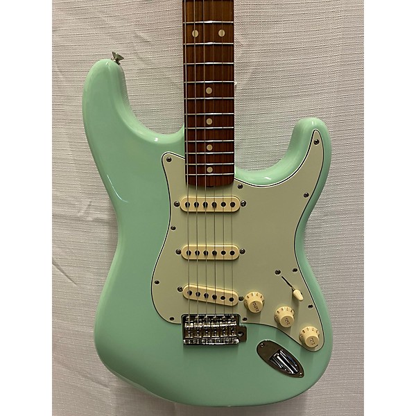 Used Fender Used Fender Vintera 60s Stratocaster Seafoam Green Solid Body Electric Guitar