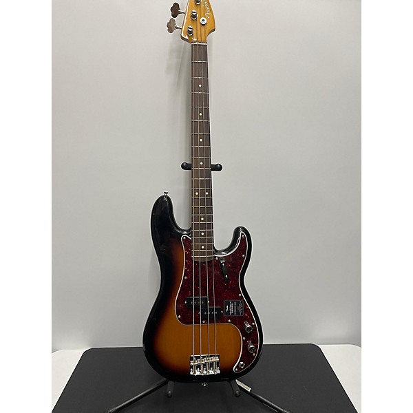 Used Fender Used Fender Vintera 60s 3 Tone Sunburst Electric Bass Guitar