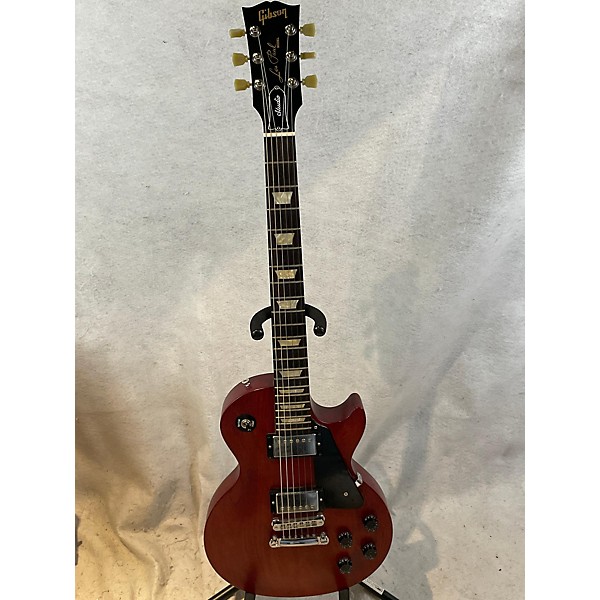 Used Gibson Used 2010 Gibson Les Paul Studio Maroon Solid Body Electric Guitar