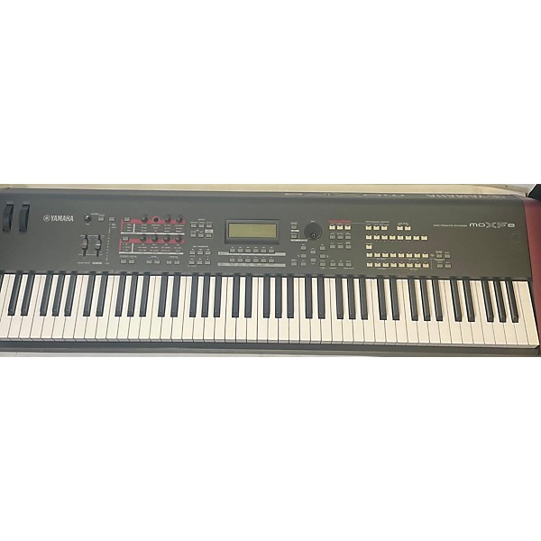 Used Yamaha Used Yamaha MOXF8 88 Key Keyboard Workstation