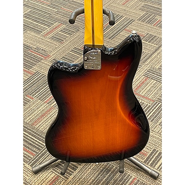 Used Fender Used Fender American Professional II Jazzmaster Sunburst Solid Body Electric Guitar