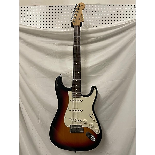 Used Fender Used 2007 Fender American Standard Stratocaster 3 Color Sunburst Solid Body Electric Guitar