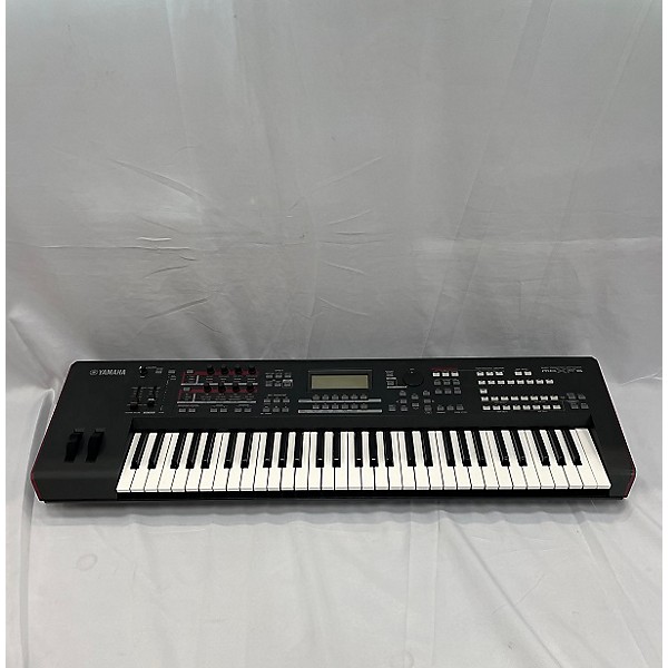 Used Yamaha MOXF6 61 Key Keyboard Workstation | Guitar Center