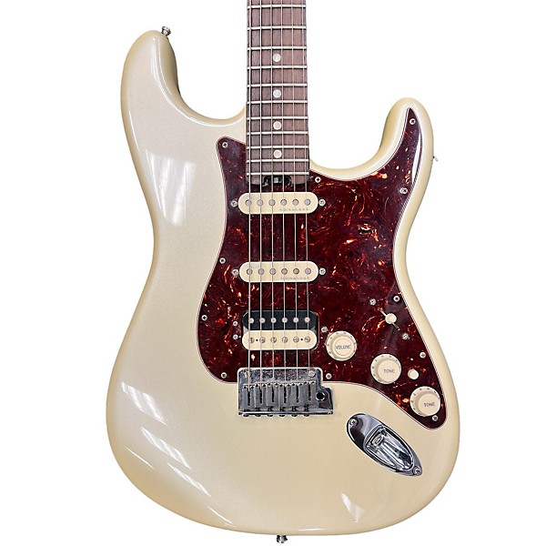 Used Fender Used Fender American Elite Stratocaster HSS Shawbucker Olympic Pearl Solid Body Electric Guitar