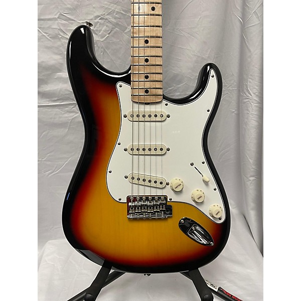 Used Fender Used 2024 Fender Ltd 65 Strat Mpl Nos 3 Color Sunburst Solid Body Electric Guitar