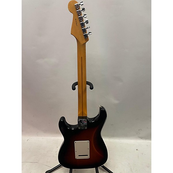 Used Fender Used Fender American Professional Stratocaster SSS Tobacco Sunburst Solid Body Electric Guitar