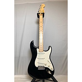 Used Fender ARTIST SERIES ERIC CLAPTON BLACKIE STRATOCASTER Black Solid Body Electric Guitar