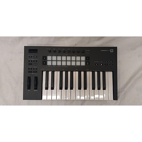 Used Novation Used Novation Launchkey 25 Key MIDI Controller