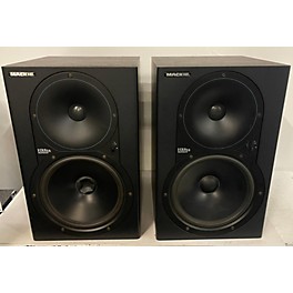 Used Mackie HR824 Pair Powered Monitor