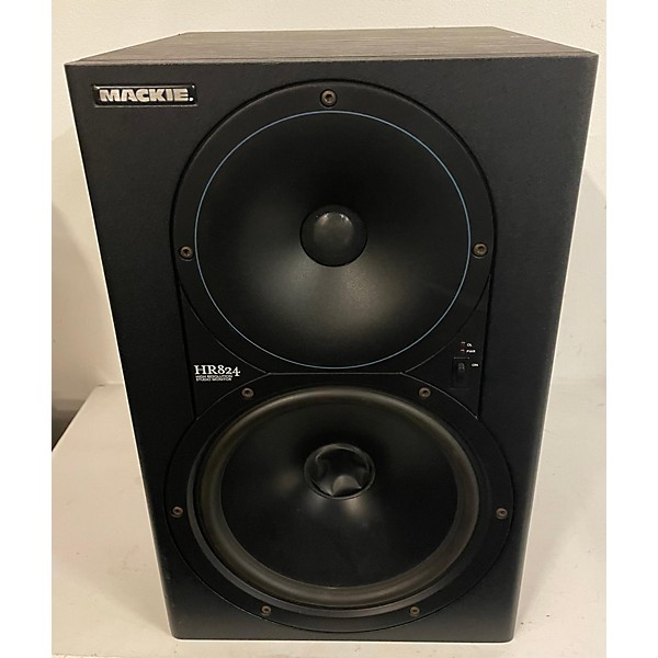 Used Mackie HR824 Pair Powered Monitor