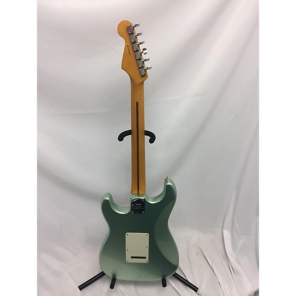 Used Fender Used Fender American Professional II Stratocaster MYSTIC SURF GREEN Solid Body Electric Guitar