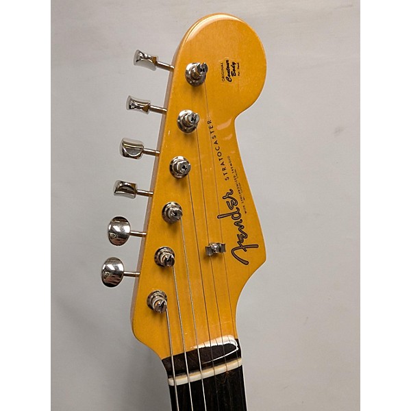 Used Fender Used Fender American Vintage 1961 Stratocaster Vintage Sunburst Solid Body Electric Guitar