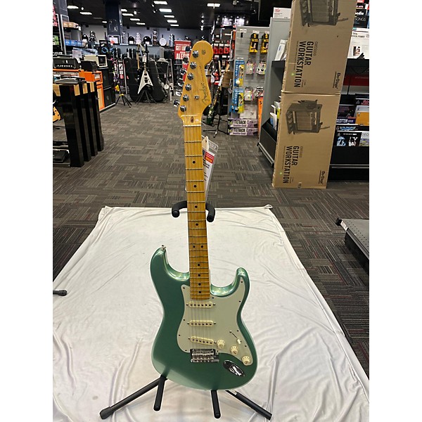 Used Fender Used Fender American Professional II Stratocaster Mystic Surf Green Solid Body Electric Guitar