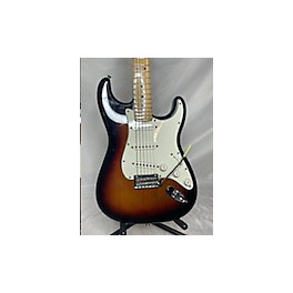 Used Fender Used Fender Player Stratocaster 2 Color Sunburst Solid Body Electric Guitar