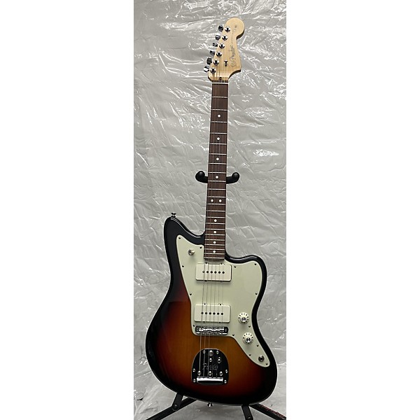 Used Fender Used 2020 Fender American Professional Jazzmaster 3 Color Sunburst Solid Body Electric Guitar