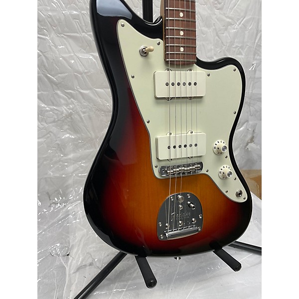 Used Fender Used 2020 Fender American Professional Jazzmaster 3 Color Sunburst Solid Body Electric Guitar