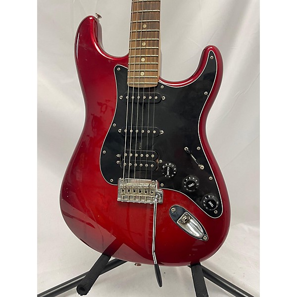 Used Fender Used Fender STRATOCASTER Candy Apple Red Metallic Solid Body Electric Guitar