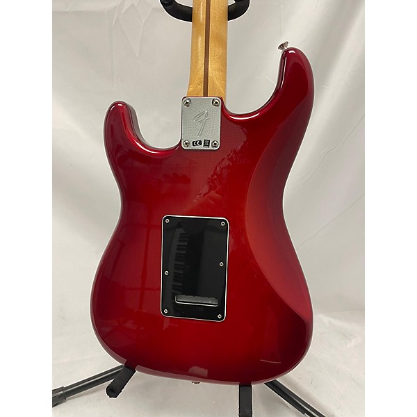 Used Fender Used Fender STRATOCASTER Candy Apple Red Metallic Solid Body Electric Guitar