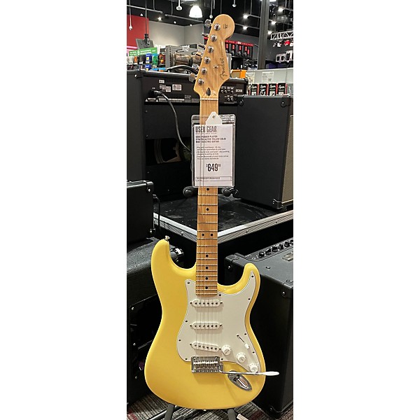 Used Fender Used Fender Player Stratocaster Yellow Solid Body Electric Guitar