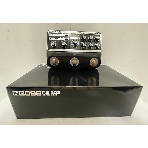 Used BOSS RE202 SPACE ECHO Effect Pedal