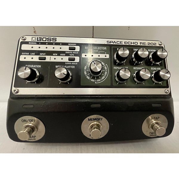 Used BOSS RE202 SPACE ECHO Effect Pedal