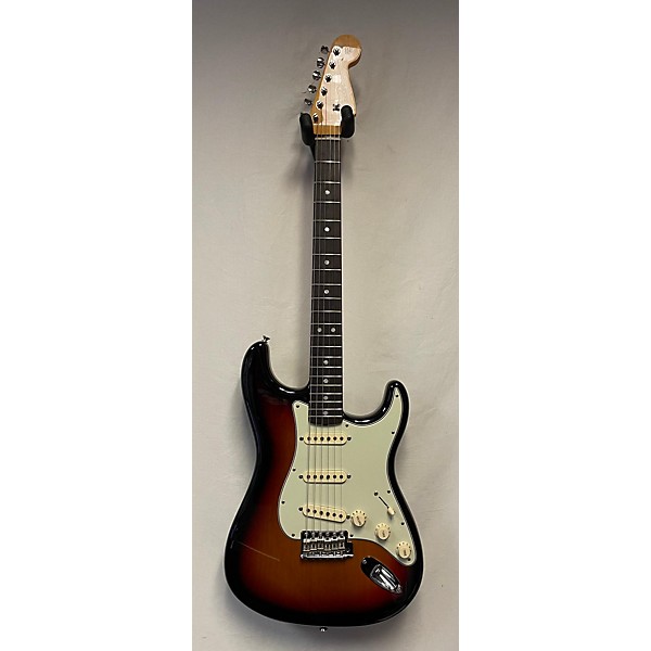 Used Fender Used 2018 Fender American Original 60s Stratocaster Sunburst Solid Body Electric Guitar