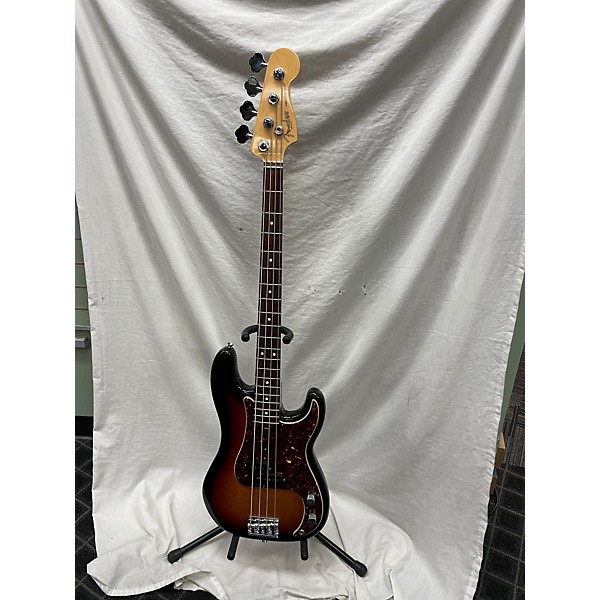 Used Fender Used Fender American Professional II Precision Bass 3 Color Sunburst Electric Bass Guitar