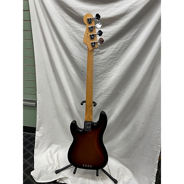 Used Fender Used Fender American Professional II Precision Bass 3 Color Sunburst Electric Bass Guitar