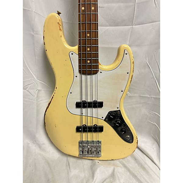 Used Miscellaneous Used Miscellaneous Solidbody Electric Bass Olympic White Electric Bass Guitar