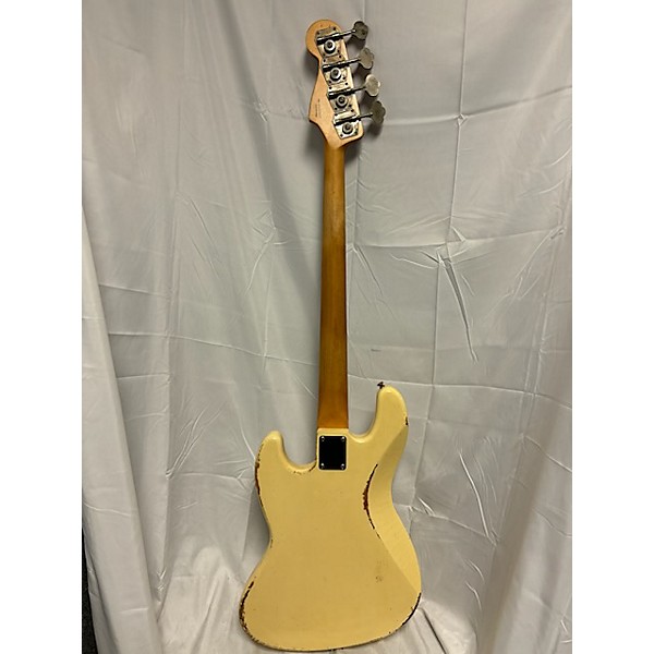 Used Miscellaneous Used Miscellaneous Solidbody Electric Bass Olympic White Electric Bass Guitar