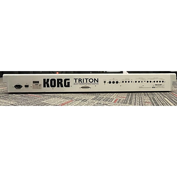 Used KORG Triton Classic 61 Key Keyboard Workstation