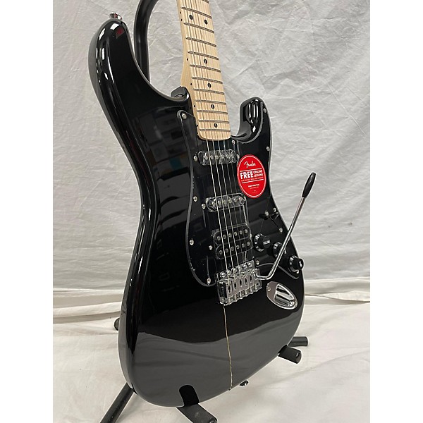 Used Squier Used Squier Sonic Stratocaster HSS Maple Fingerboard Black Solid Body Electric Guitar