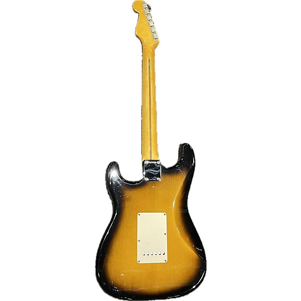 Used Fender Used Fender 1957 American Vintage Stratocaster 2 Color Sunburst Solid Body Electric Guitar