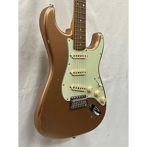 Used Fender Used Fender Vintera 60s Stratocaster Road Worn Firemist Gold Solid Body Electric Guitar