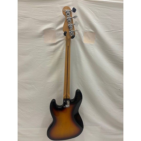 Used Fender Used 2005 Fender Standard Jazz Bass Sunburst Electric Bass Guitar